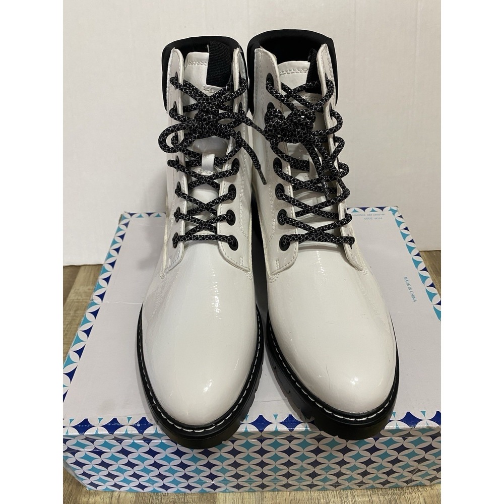 Limelight Womens Finn Sz 9M White Lace Up- Black Trim Faux Patent Combat Boots